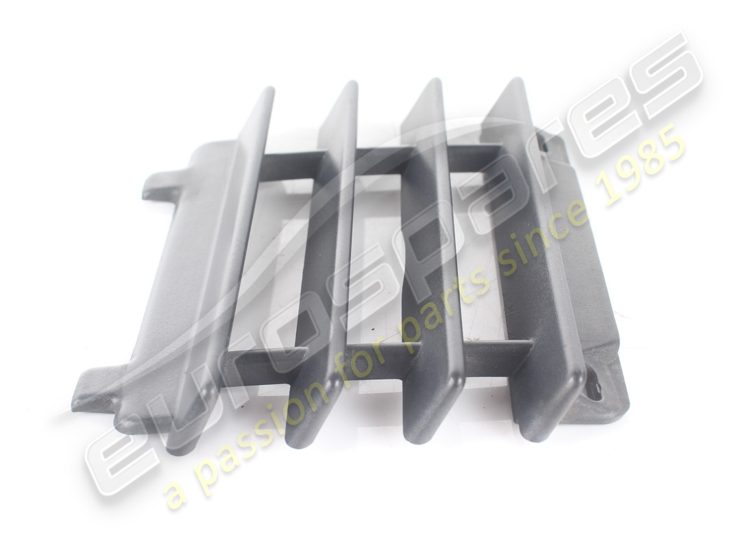 GEBRAUCHTER HINTERER HAKENGRILL MASERATI 4P90. TEILENUMMER 376300648 (3) gebrauchter hinterer hakengrill maserati 4p90. teilenummer 376300648 (3)