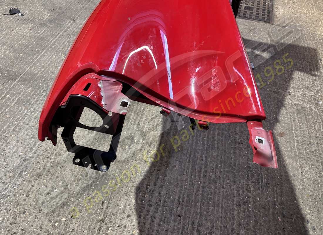 VERWENDET FERRARI LINKE FLANKE. TEILENUMMER 83816011 (8) verwendet ferrari linke flanke. teilenummer 83816011 (8)