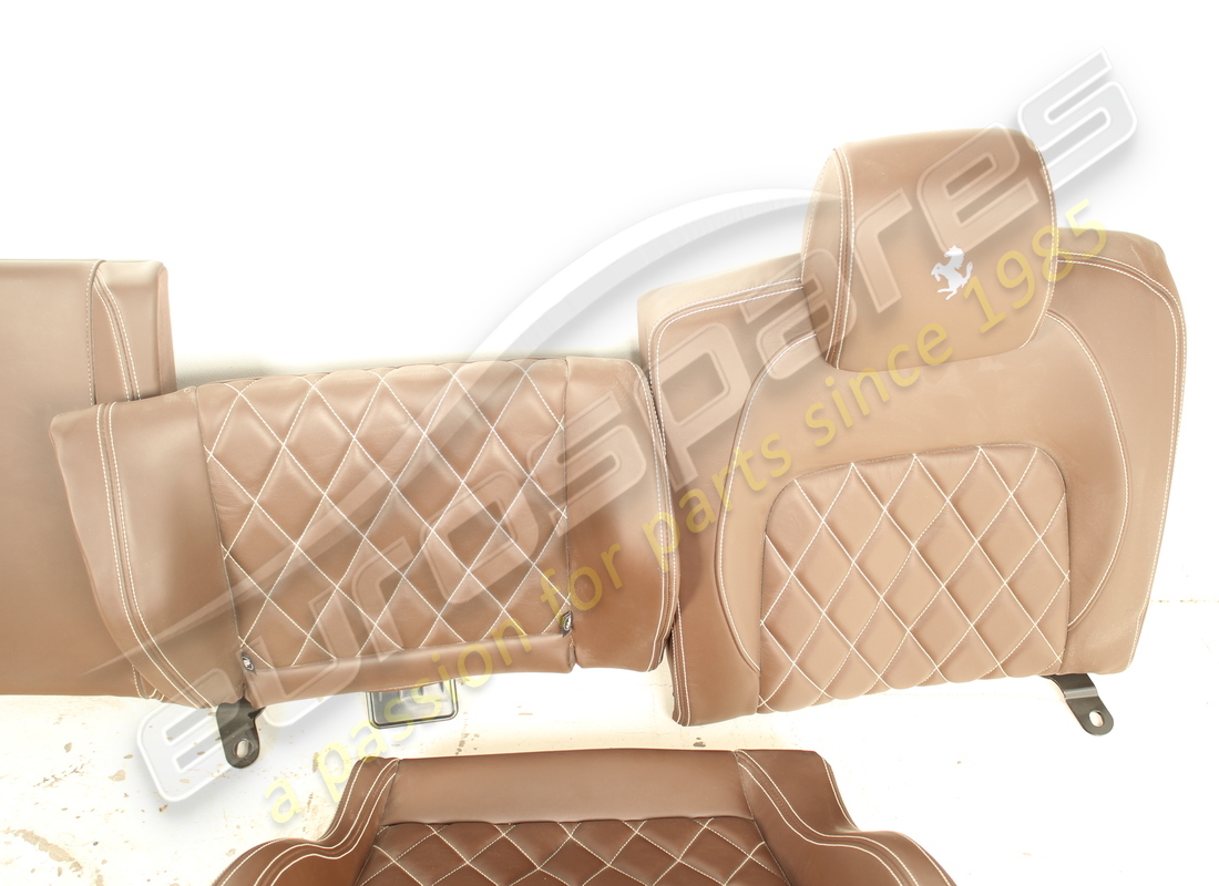 gebraucht ferrari komplettes sitzset mit heckscheiben. teilenummer eap1564144 (18)