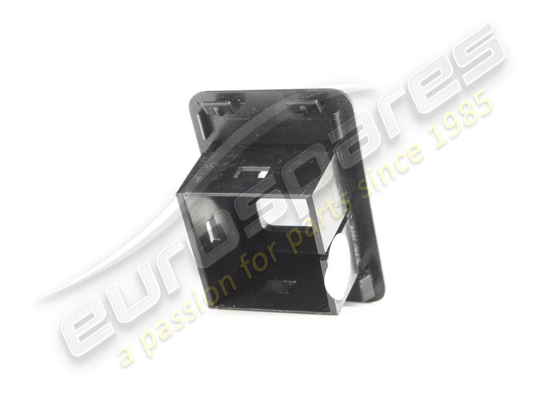 gebrauchte maserati usb-blende. teilenummer 673015861 (2)