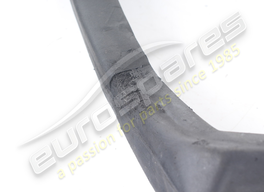 GEBRAUCHT FERRARI DACHGUMMI GTS. TEILENUMMER 60607900 (5) gebraucht ferrari dachgummi gts. teilenummer 60607900 (5)