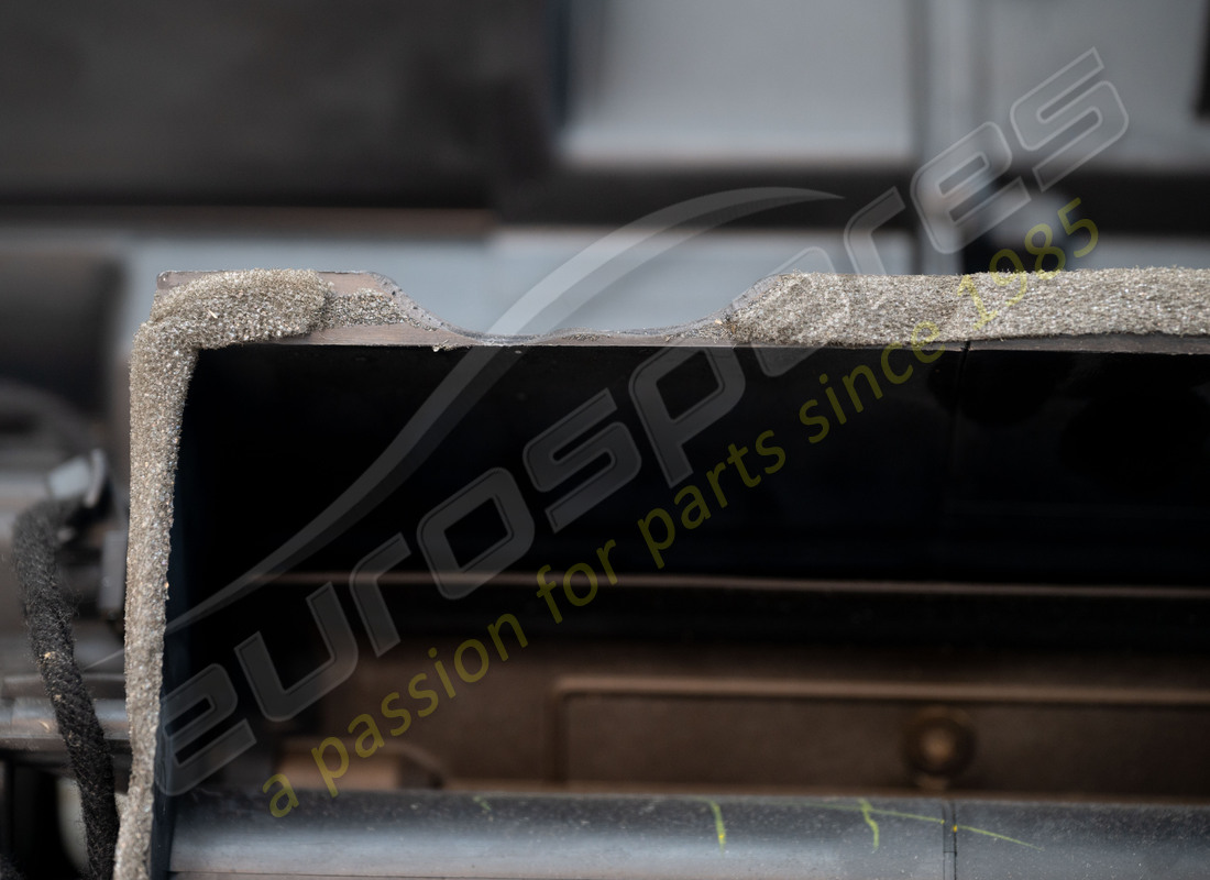beschädigte lamborghini heizmatrix. teilenummer 400820351c (4)