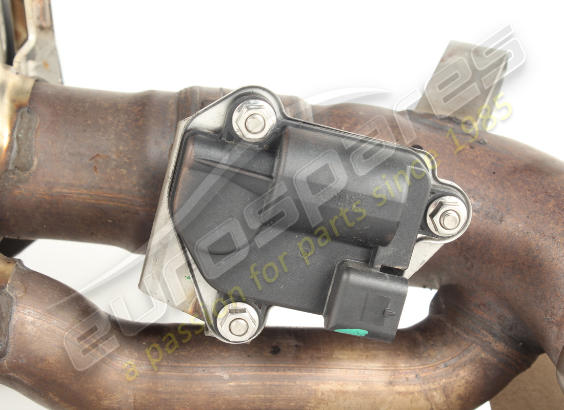 used ferrari complete rh exhaust silencer. part number 870457 (4)