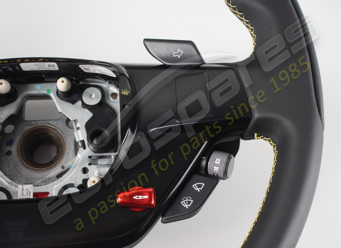 neu ferrari lenkrad, carbon+led+spoiler. teilenummer 910847 (4)