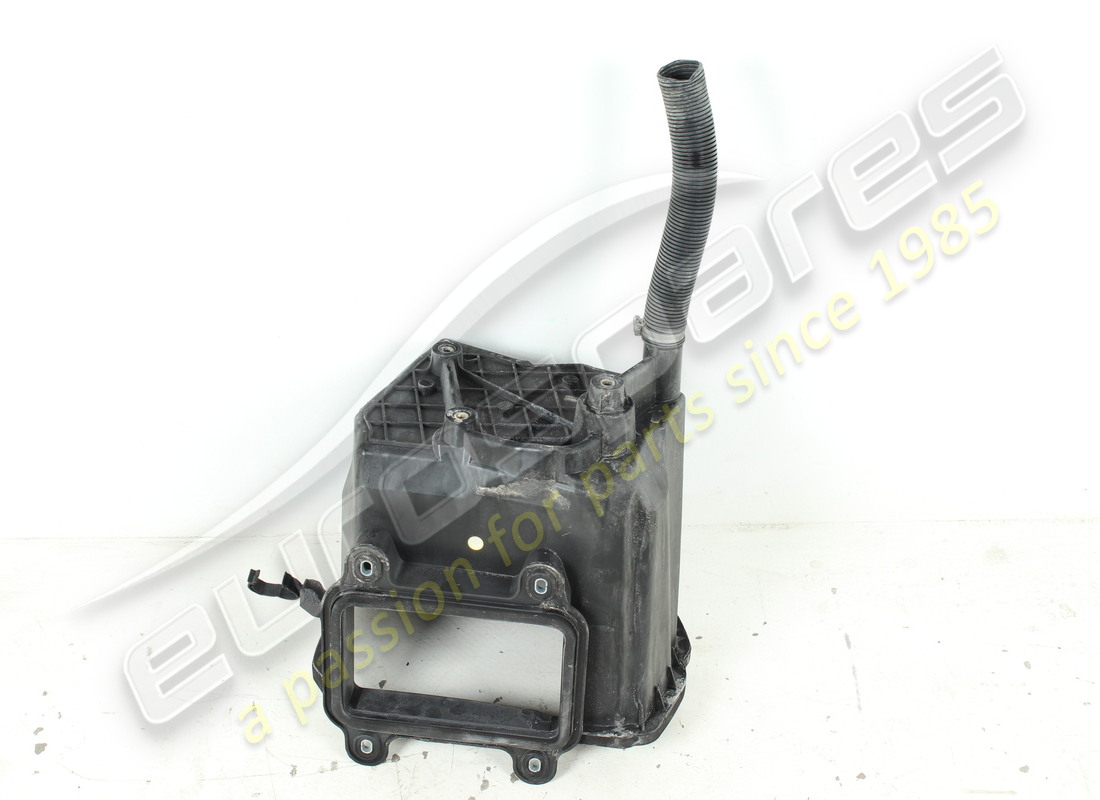 beschädigte ferrari komplette einlasswanne. teilenummer 88958800 (1)