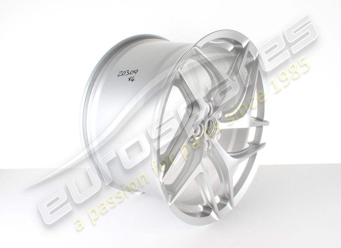 überholtes ferrari linkes hinterrad. teilenummer 323851 (2)