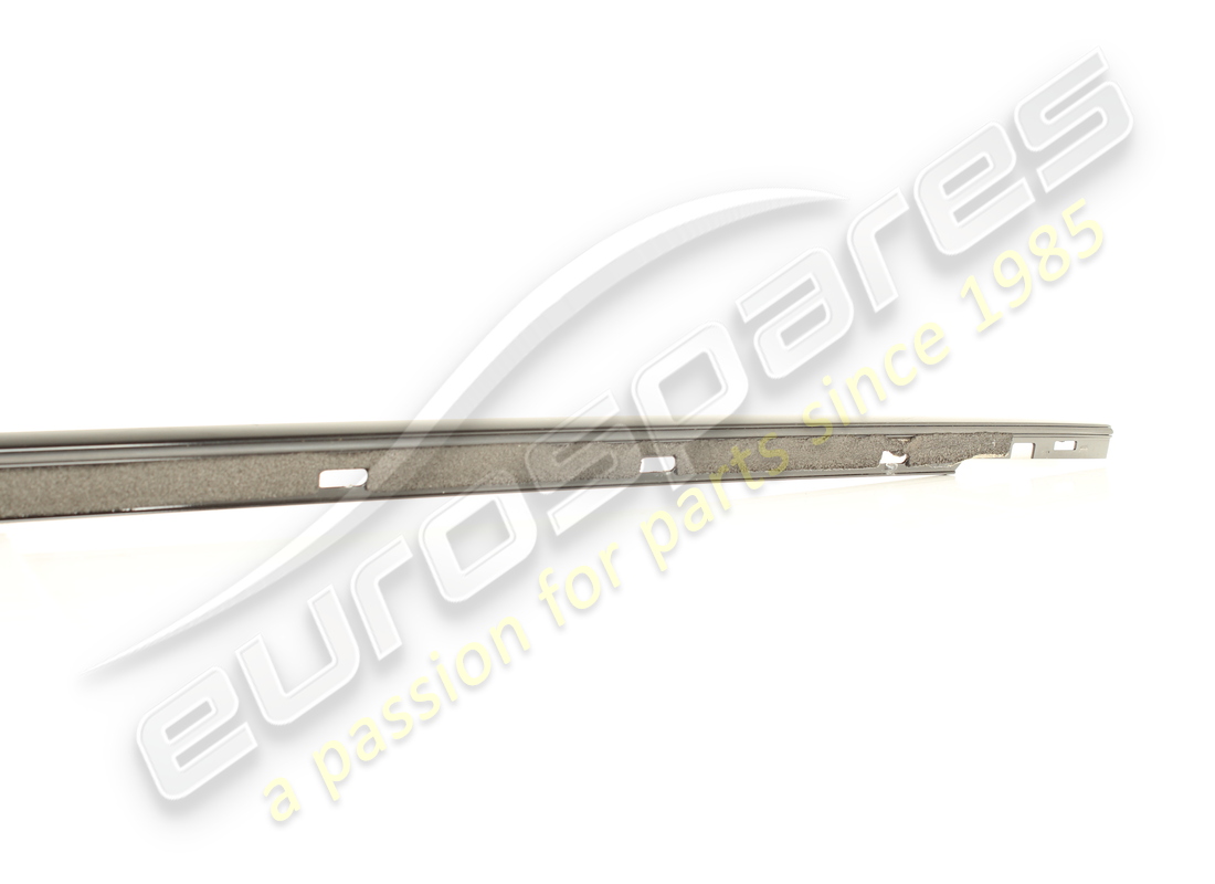 gebrauchte ferrari komplette rechte formteile. teilenummer 875630 (3)