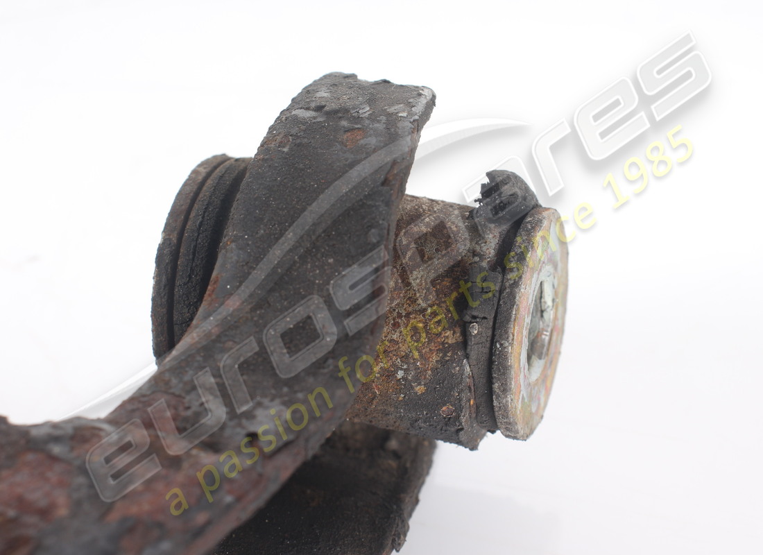 GEBRAUCHT FERRARI UNTERER HEBEL DER HINTERRADAUFHÄNGUNG LINKS. TEILENUMMER 117806 (6) gebraucht ferrari unterer hebel der hinterradaufhängung links. teilenummer 117806 (6)