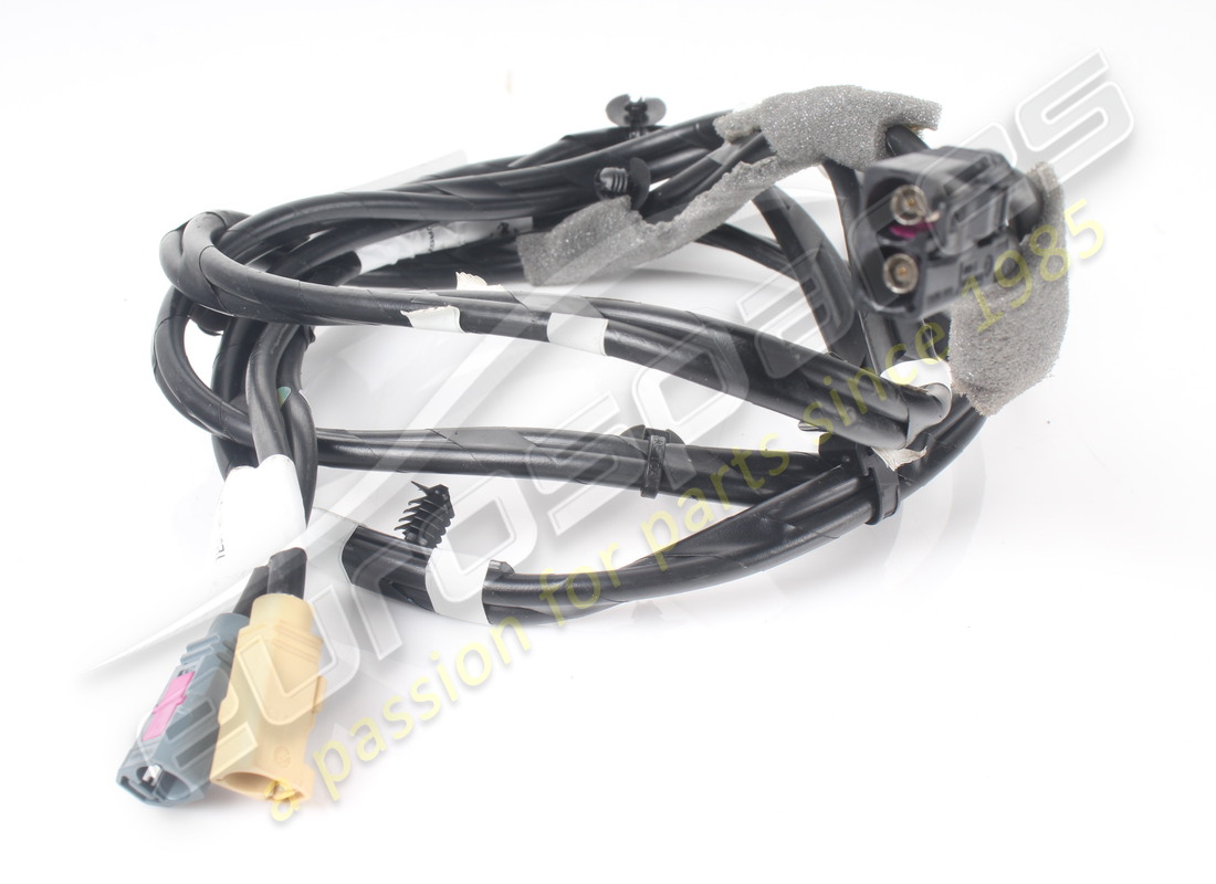 GEBRAUCHTES Ferrari FM2-DAB2 VERSTÄRKERKABEL . TEILENUMMER 952010 (1)