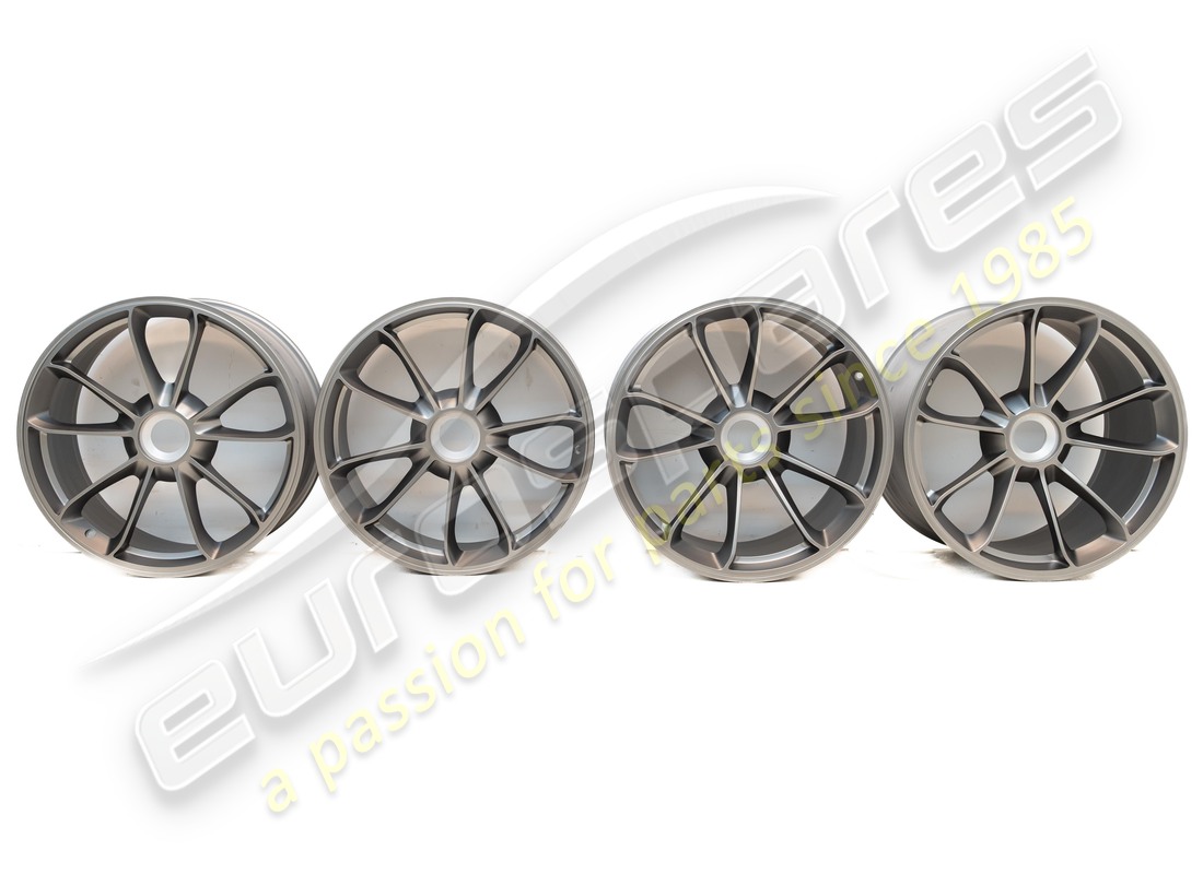 NEU PORSCHE 20-INCH GT3 SET AUS RÄDER - IN PLATIN (SATINGLANZ). TEILENUMMER 99104460311 (2) neu porsche 20-inch gt3 set aus räder - in platin (satinglanz). teilenummer 99104460311 (2)