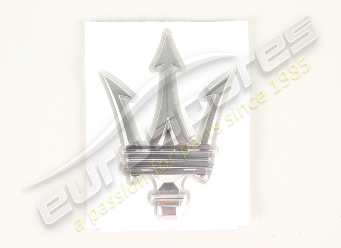 neu maserati rh emblem. teilenummer 670161370 (1)