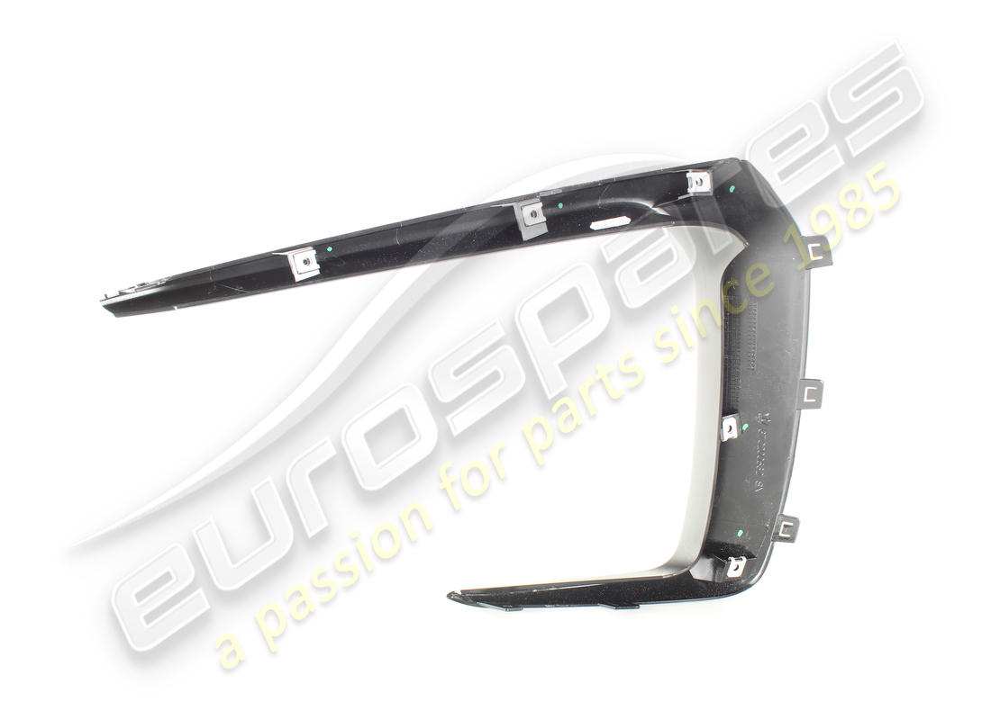 NEUES MASERATI LINKES SEITENFORMTEIL. TEILENUMMER 670240177 (2) neues maserati linkes seitenformteil. teilenummer 670240177 (2)