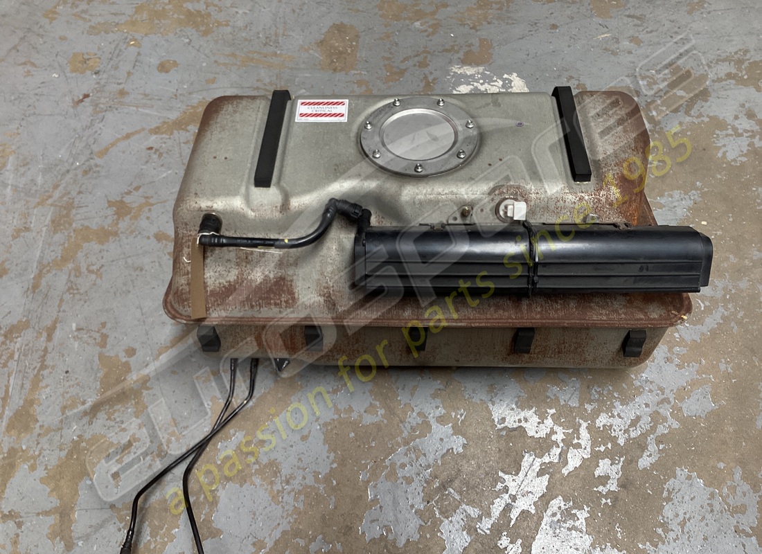 gebrauchte aston martin tank- und kanisterbaugruppe. teilenummer bg433411296 (2)
