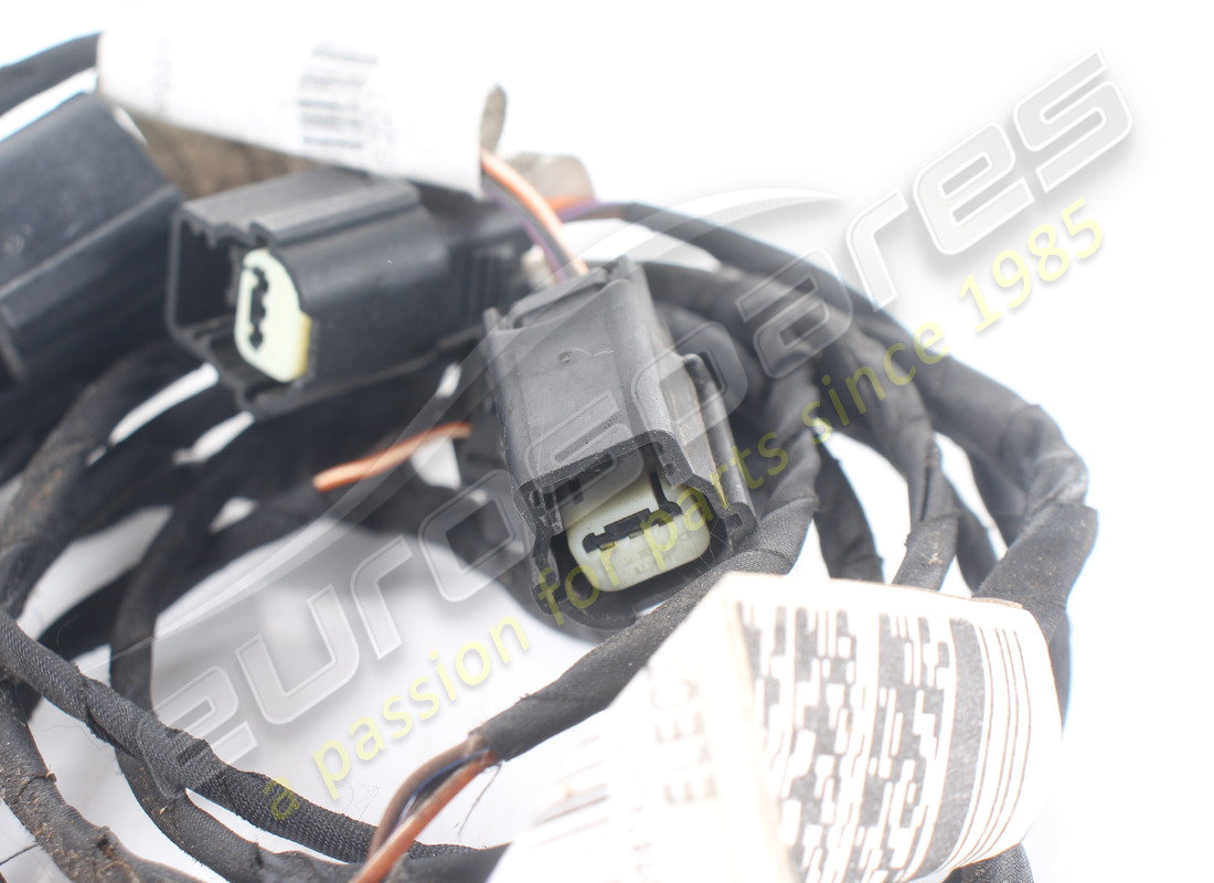 GEBRAUCHTER MASERATI KABELBAUM FÜR HINTERE STOSSFÄNGER. TEILENUMMER 670035874 (3) gebrauchter maserati kabelbaum für hintere stossfänger. teilenummer 670035874 (3)