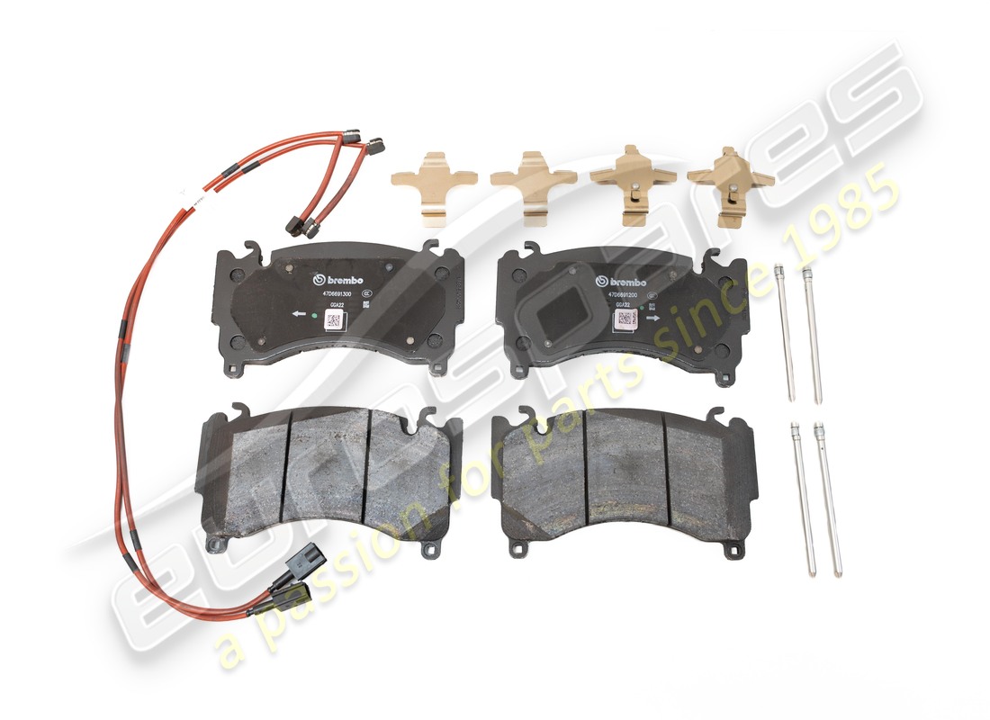 NEUES FERRARI FRONT-BREMSBELAGSATZ-SET. TEILENUMMER 70005267 (1) neues ferrari front-bremsbelagsatz-set. teilenummer 70005267 (1)