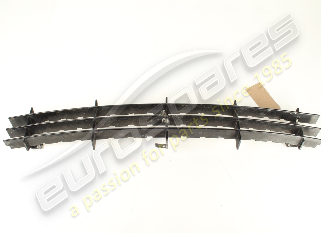 beschädigter ferrari kühlergrill vorne. teilenummer 64909900 (2)