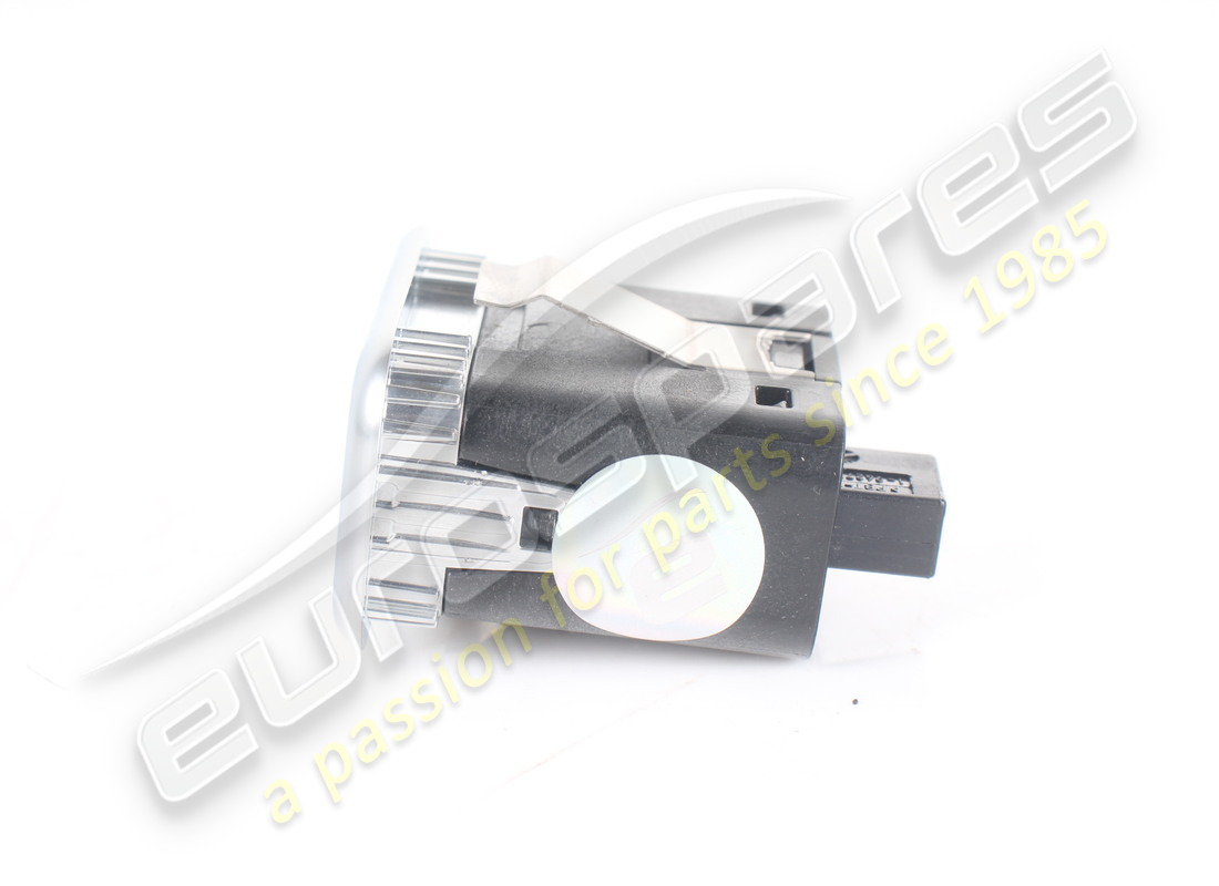 gebrauchter ferrari heckklappenschließknopf. teilenummer 319572 (3)