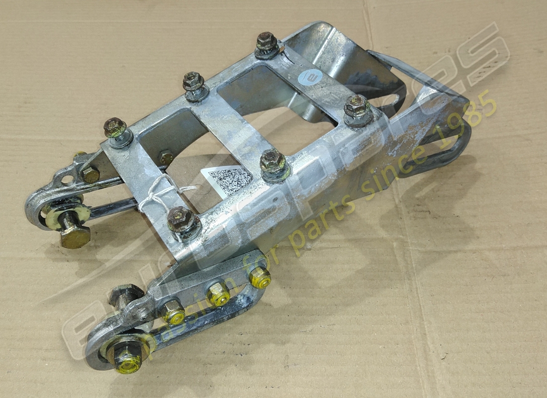 VERWENDETE Ferrari HALTERUNG. TEILENUMMER 164263 (1)