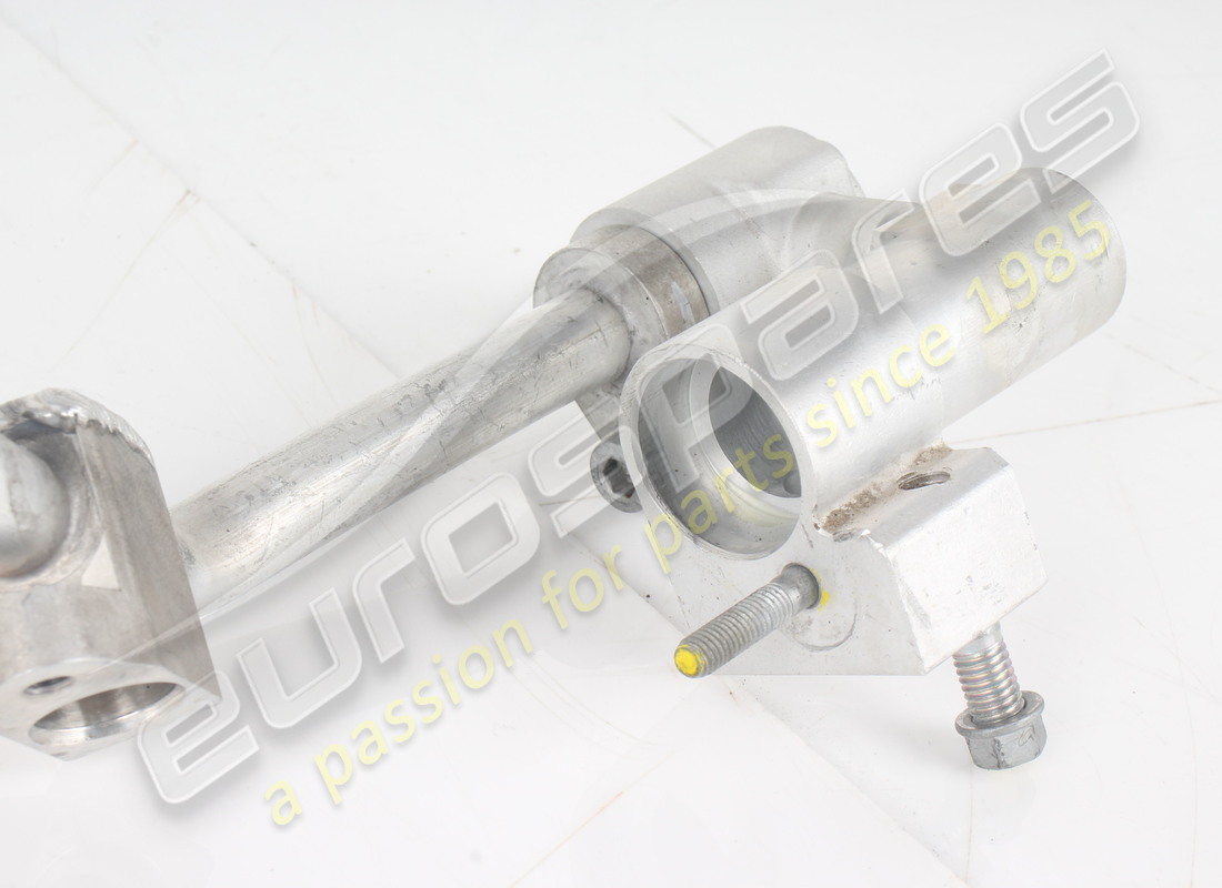 USED FERRARI TUBO RIT. DA SOTTOT. A SEZ.. TEILENUMMER 861590 (2) used ferrari tubo rit. da sottot. a sez.. teilenummer 861590 (2)