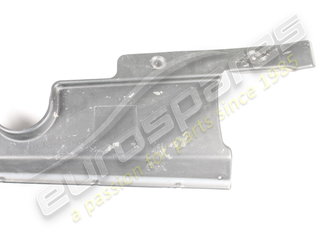 beschädigter lamborghini motorraum. teilenummer 07l103723 (2)