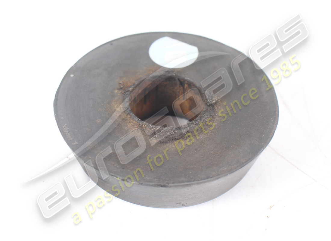 USED MASERATI FITTING ON SHOCK ABSORBER BU. PART NUMBER 326656359 (2) used maserati fitting on shock absorber bu. part number 326656359 (2)