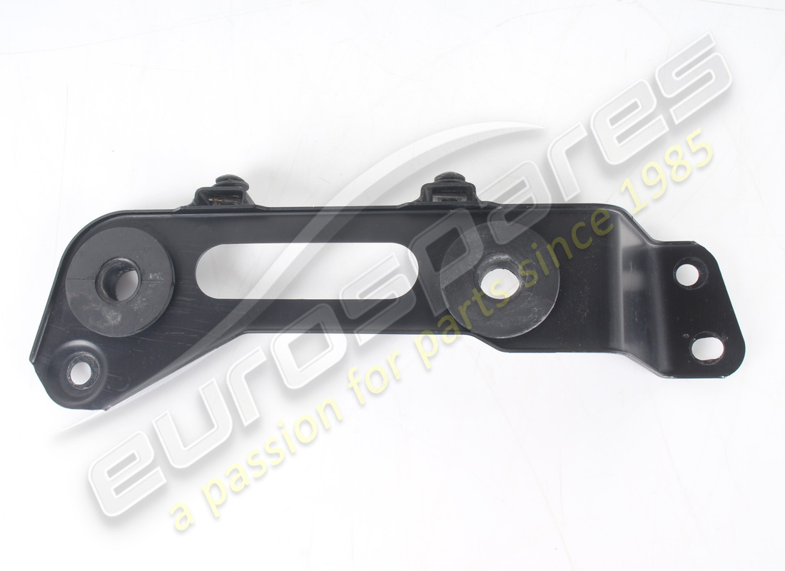 GEBRAUCHTE UNTERE HALTERUNG FERRARI. TEILENUMMER 325951 (3) gebrauchte untere halterung ferrari. teilenummer 325951 (3)