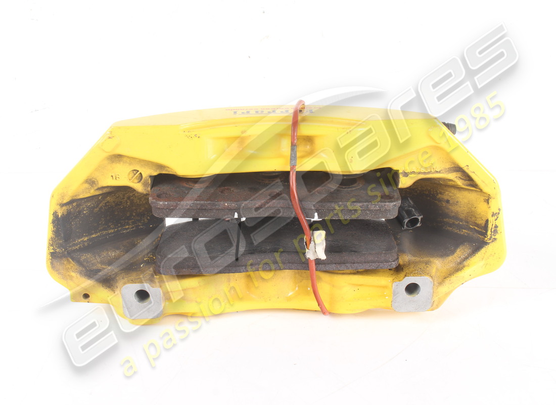 GEBRAUCHTER FERRARI VORDERER RECHTER BREMSSATTEL MIT BELÄGEN. TEILENUMMER 315568 (4) gebrauchter ferrari vorderer rechter bremssattel mit belägen. teilenummer 315568 (4)