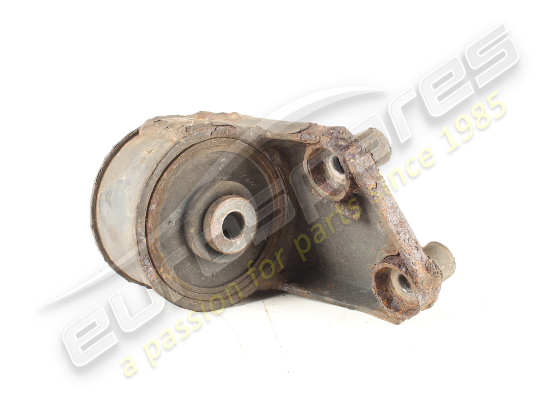 USED MASERATI DIFFERENTIAL REAR MOUNT. PART NUMBER 386200169 (3) used maserati differential rear mount. part number 386200169 (3)