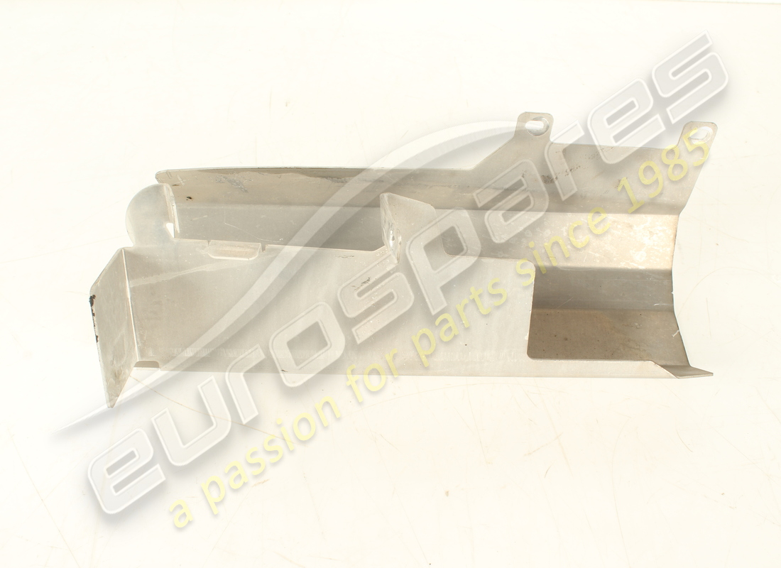 GEBRAUCHT FERRARI HITZESCHILD VORNE RECHTS GETRIEBE. TEILENUMMER 272668 (3) gebraucht ferrari hitzeschild vorne rechts getriebe. teilenummer 272668 (3)