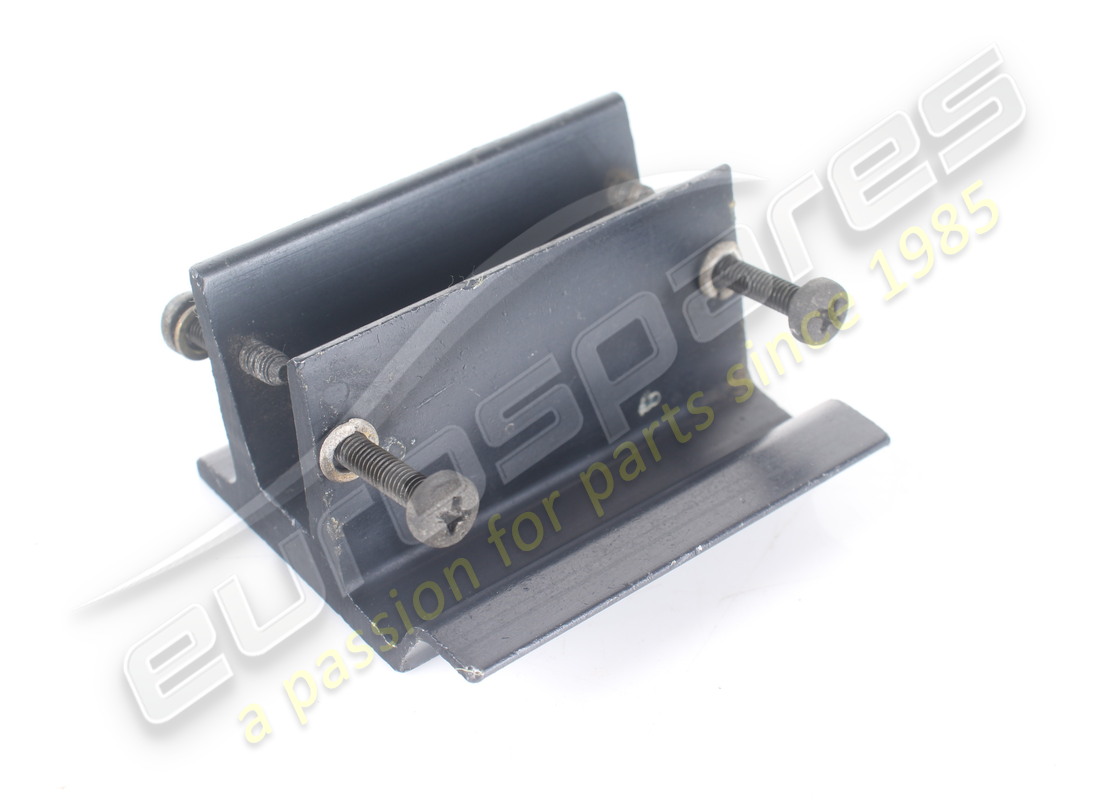 VERWENDET Maserati SUPPORT . TEILENUMMER 393250303 (1)