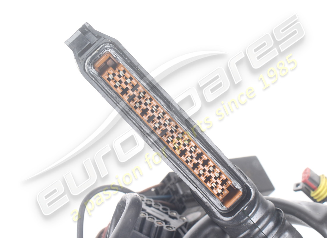 VERWENDETE MASERATI-VERKABELUNG. TEILENUMMER 363817106 (3) verwendete maserati-verkabelung. teilenummer 363817106 (3)