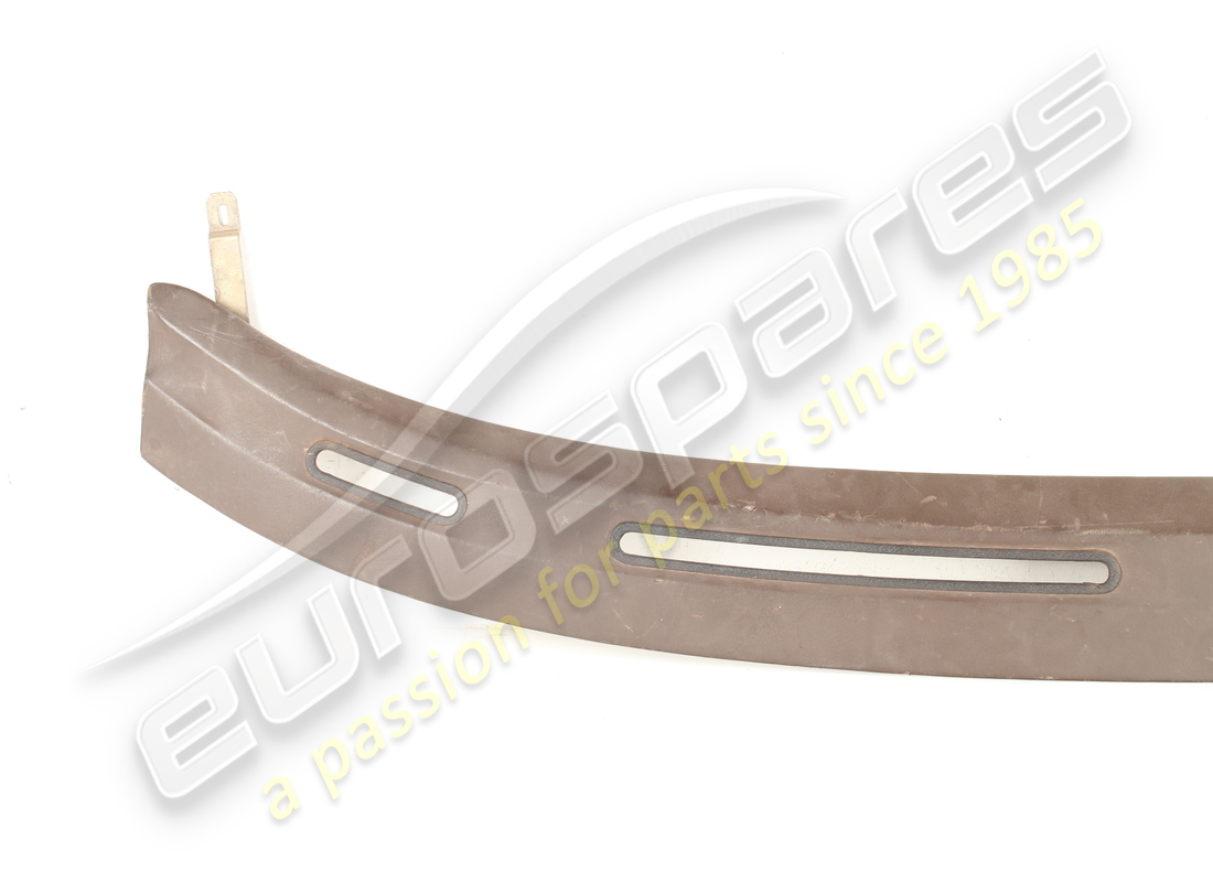 beschädigte ferrari vordere deckelblende. teilenummer 2576403010 (3)