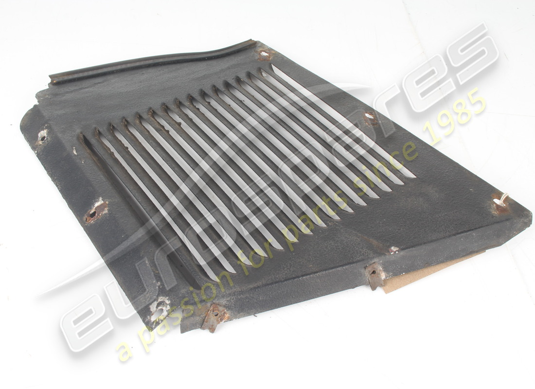 GEBRAUCHT Ferrari KIESSCHUTZ VORNE LINKS . TEILENUMMER 62576700 (1) GEBRAUCHT Ferrari KIESSCHUTZ VORNE LINKS . TEILENUMMER 62576700 (1)