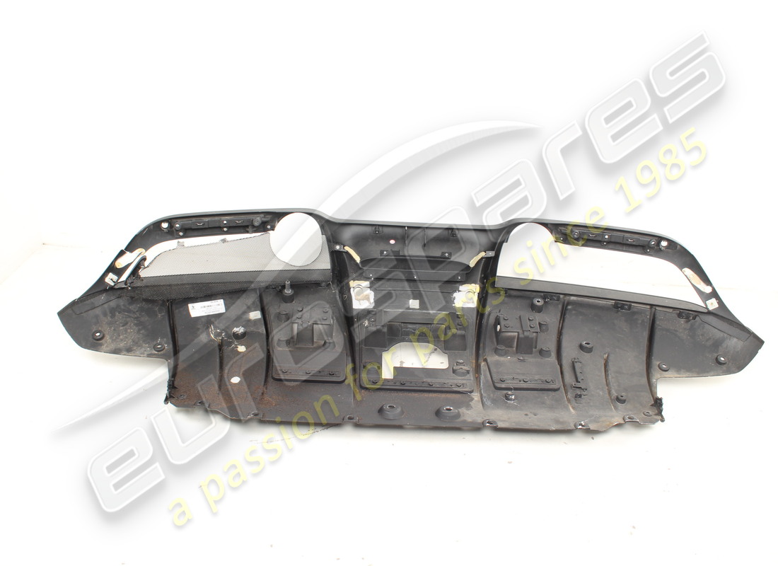 beschädigter ferrari vollständiger diffusor. teilenummer 863539 (5)