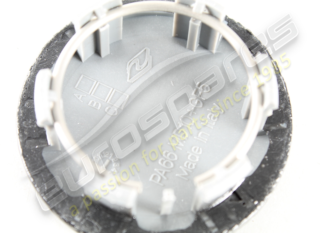 NEUE FERRARI NABENKAPPE. TEILENUMMER 889561 (3) neue ferrari nabenkappe. teilenummer 889561 (3)