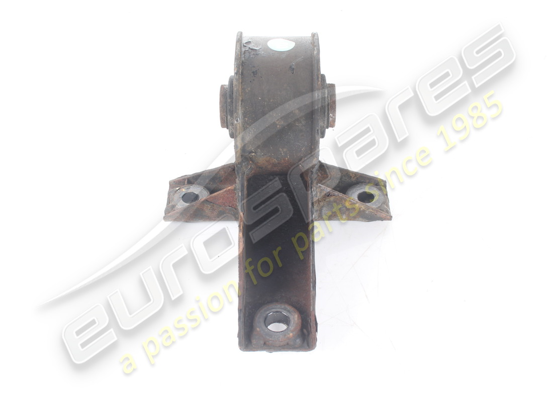 used maserati differential mount side bracket. part number 376200165 (2)