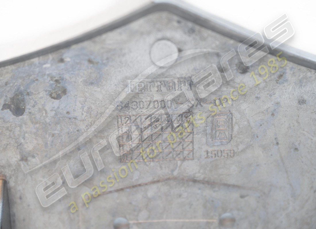 NEUE FERRARI AERODYNAMISCHE VERKLEIDUNG LINKS. TEILENUMMER 84376411 (3) neue ferrari aerodynamische verkleidung links. teilenummer 84376411 (3)