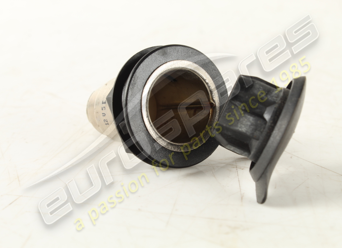 gebrauchte maserati steckdosen.. teilenummer 203506 (2)