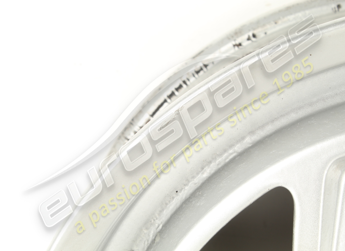 GEBRAUCHTES FERRARI RENNRAD VORNE 3.2 MQV. TEILENUMMER 127465 (3) gebrauchtes ferrari rennrad vorne 3.2 mqv. teilenummer 127465 (3)