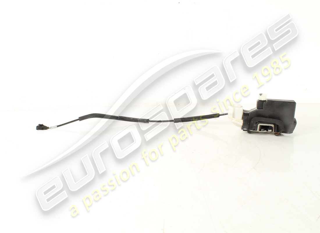 verwendet maserati rechtes türschloss. teilenummer 67575900 (1)