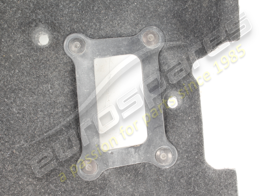 gebraucht ferrari komplettes abdeckblech für vorne links teilenummer 83296800 (2)