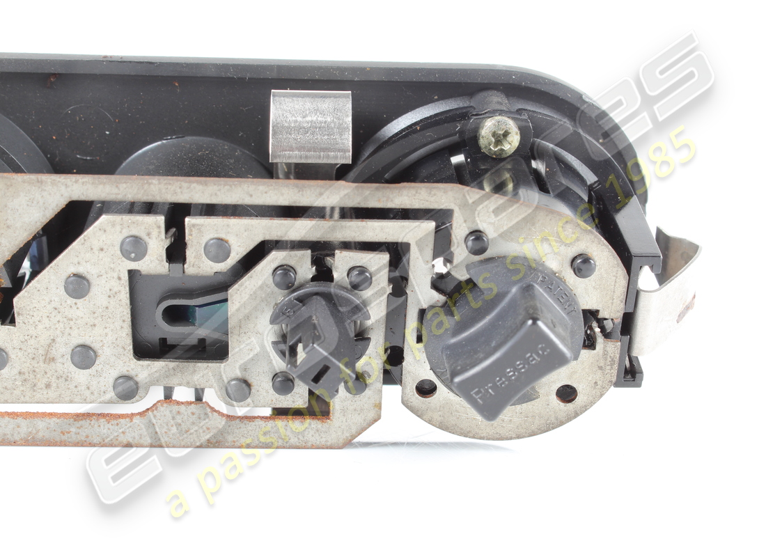 gebrauchte maserati hintere deckenleuchte. teilenummer 373100118 (7)