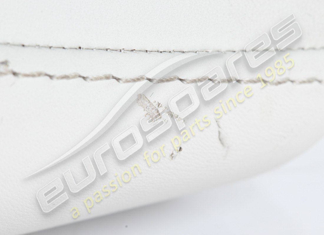 gebrauchte eurospares untere armaturenbrettverkleidungen in hellgrauem leder 4301 teilenummern 947673 und 947672 sind aus leder, nicht aus alcantara. teilenummer eap1723553 (19)