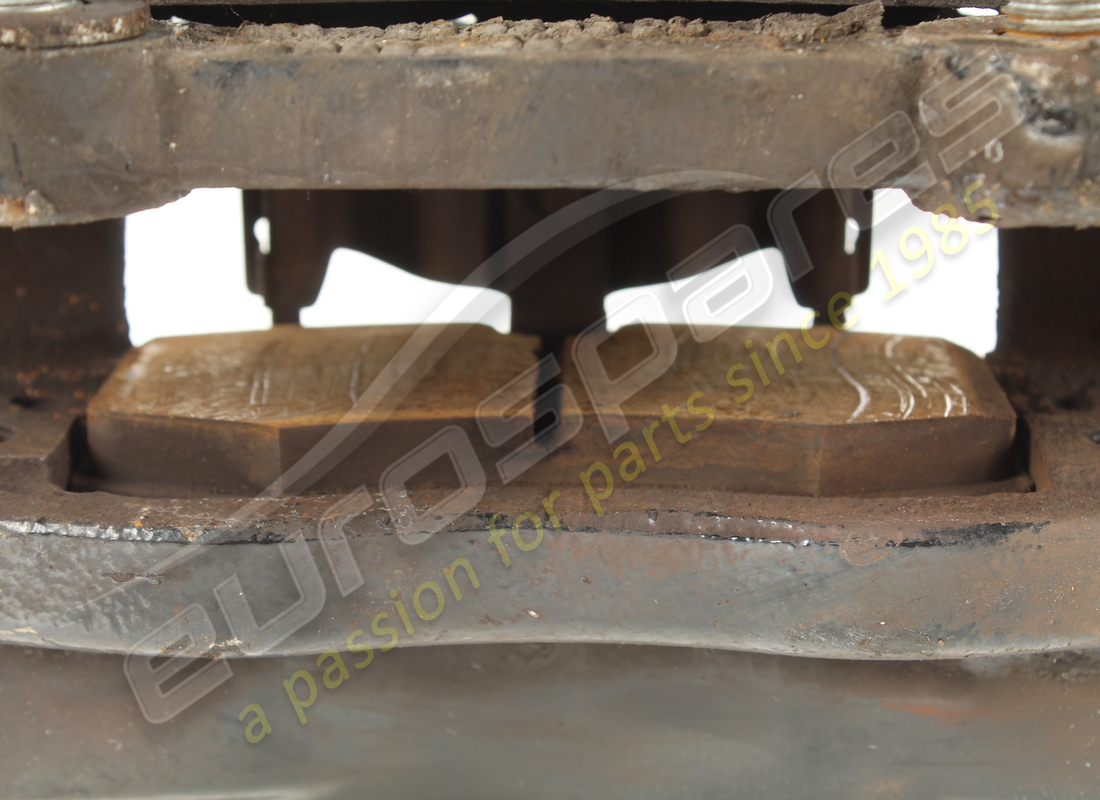 GEBRAUCHTER MASERATI KOMPLETT RECHTER VORDERER BREMSSATTEL. TEILENUMMER 82336900 (4) gebrauchter maserati komplett rechter vorderer bremssattel. teilenummer 82336900 (4)