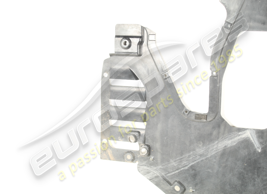 GEBRAUCHTE FERRARI KOMPLETTE VORDERE FLACHE UNTERSCHALE. TEILENUMMER 88080100 (3) gebrauchte ferrari komplette vordere flache unterschale. teilenummer 88080100 (3)