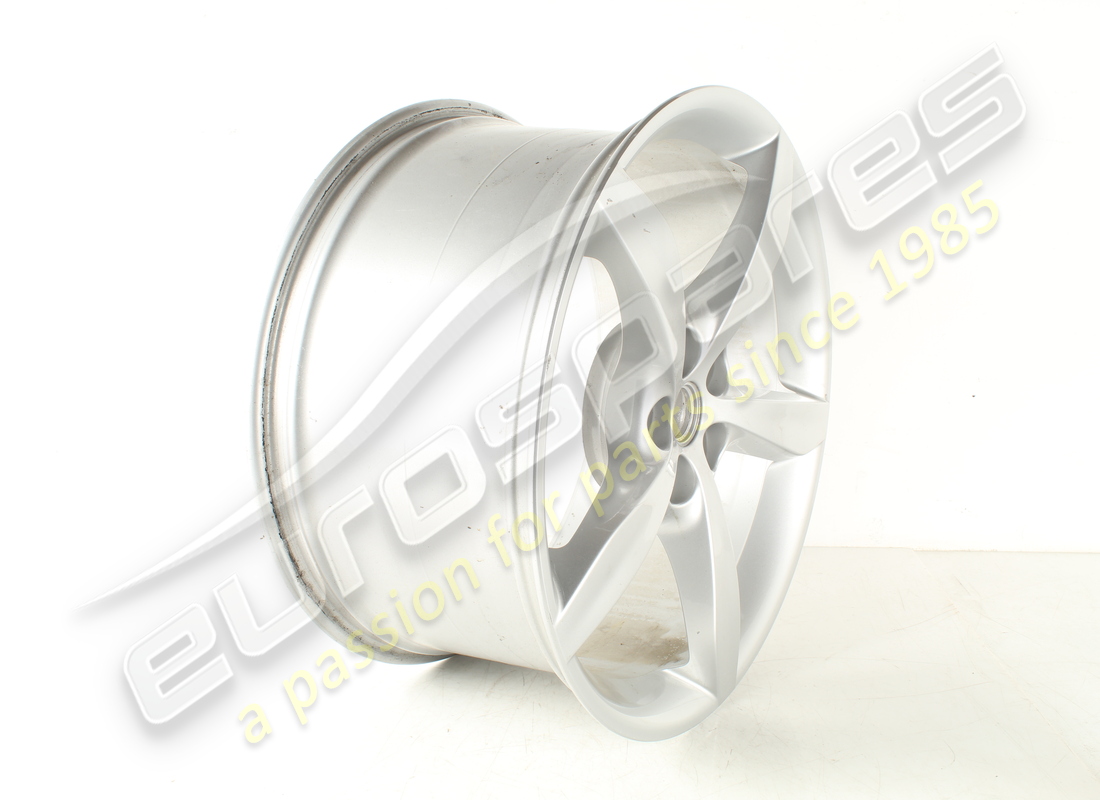 gebrauchtes ferrari hinterrad. teilenummer 336551 (5)