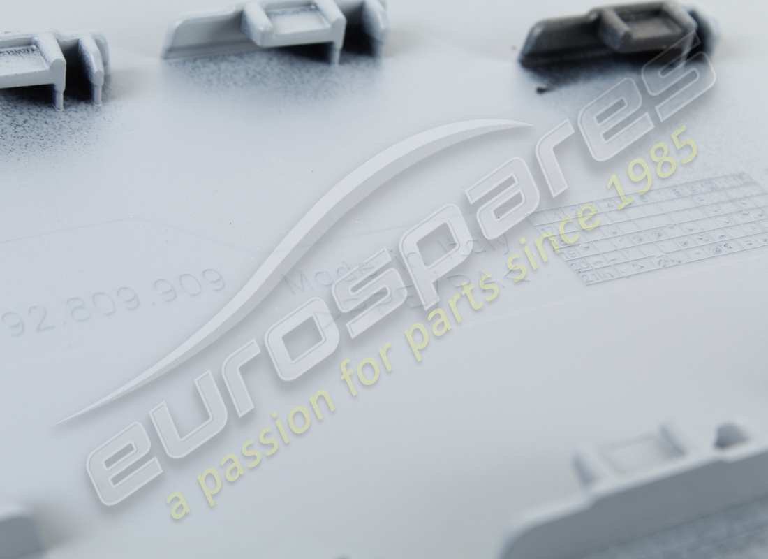 NEU PORSCHE TANKKLAPPE GRUNDIERT. TEILENUMMER 992809909AG2X (3) neu porsche tankklappe grundiert. teilenummer 992809909ag2x (3)