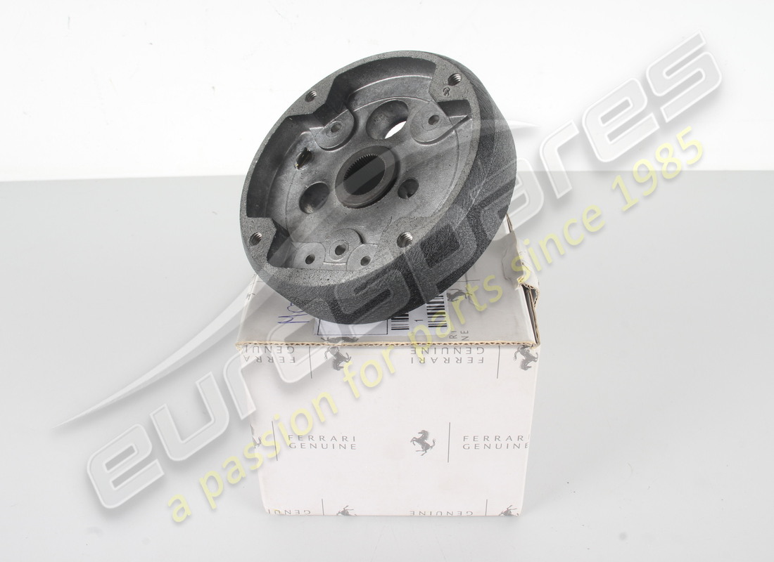 neue ferrari lenkradnabe. teilenummer 157638 (1)
