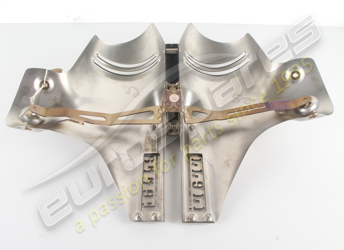 gebraucht ferrari riparo calore superiore turb. teilenummer 902850 (3)