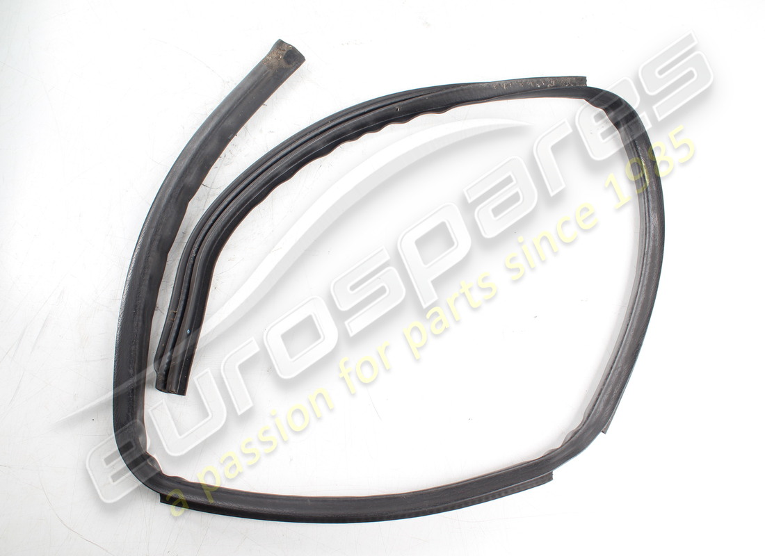 GEBRAUCHTE Aston Martin DICHTUNG, RAND UNTEN HINTEN, RECHTS. TEILENUMMER 4G43F25324AD (1)